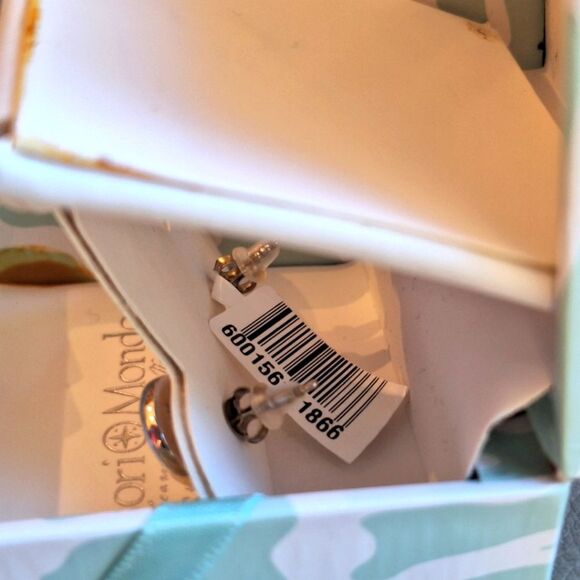 Tesori Mondo White Fire Opal Sterling Silver CZ Earrings NEW in Gift Box GIFT - Picture 6 of 6